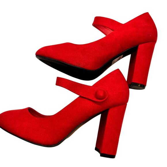 NWOT Chili Pepper 10 W Women's Flat Shoe Closed Toe 10W Wide New No Box - Picture 1 of 8